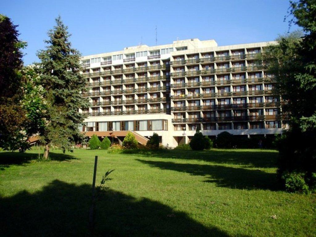 Riviera Park Hotel Balatonföldvár エクステリア 写真