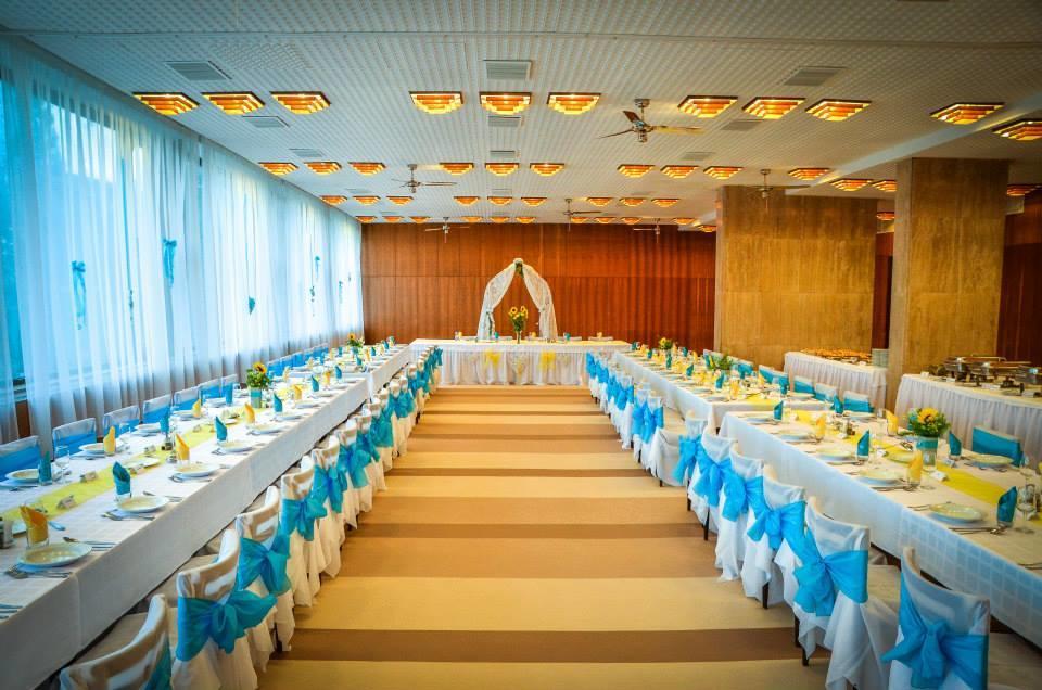 Riviera Park Hotel Balatonföldvár エクステリア 写真